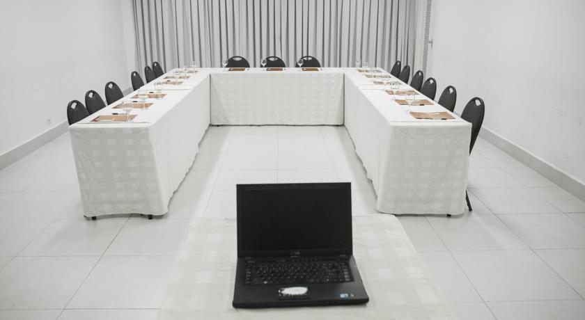 Umuarama Plaza Hotel By Castelo Itaipava Goiania Luaran gambar